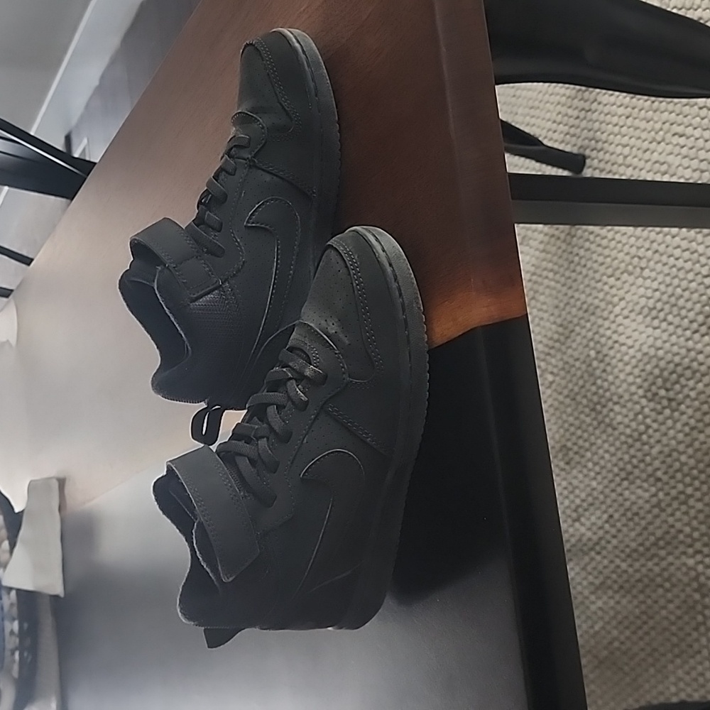Boys Nike